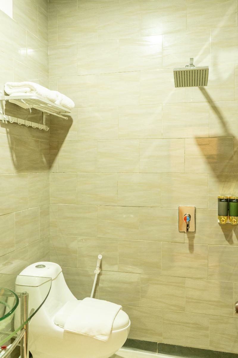 Hokkie Hotel Punggur Kabil Nongsa Batam Esterno foto